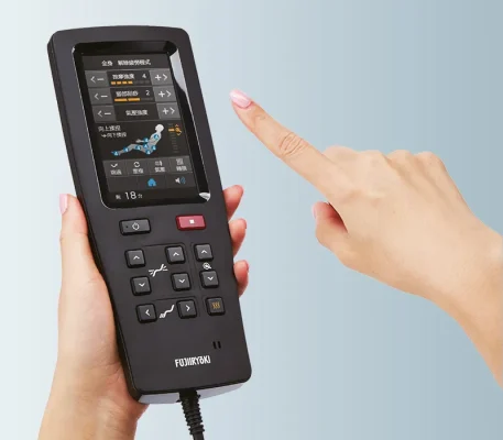 Dieu-khien-tu-xa-man-hinh-cam-ung-mau-4.3